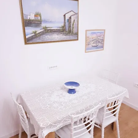 Marina's * טיראנה
