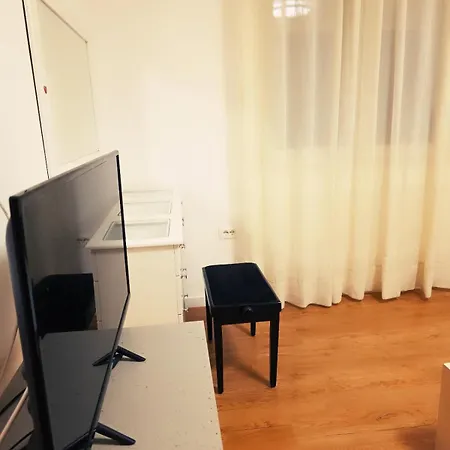 Marina's Qsut * Tiran